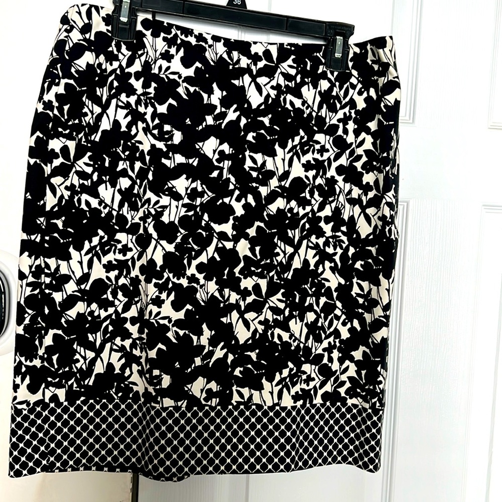 Women’s skirt